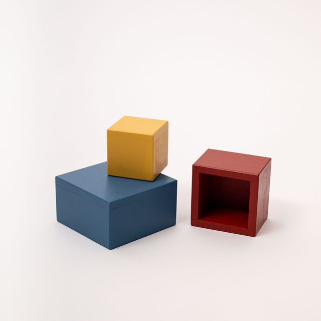 Set treh posodic 2 3 barven posode